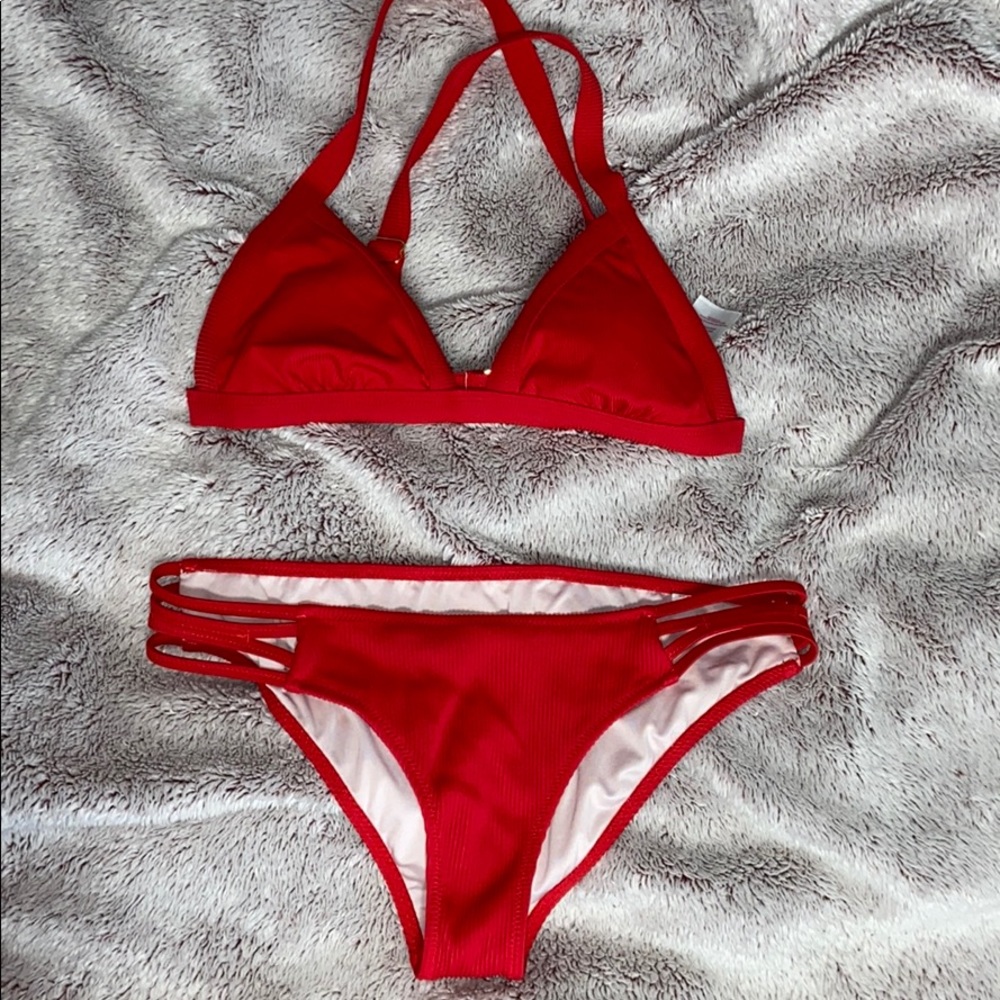 RED swim set